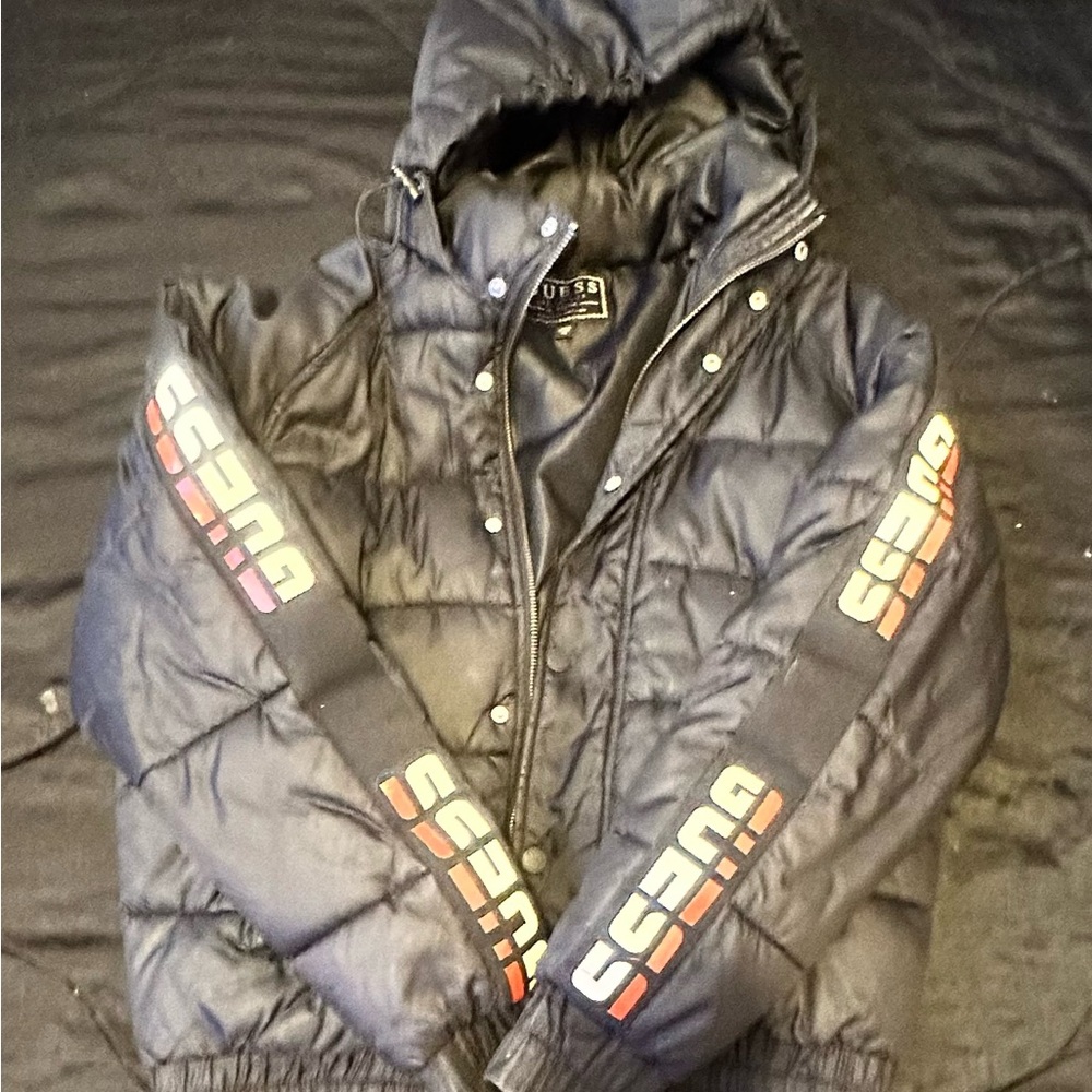 Guess Black Puffer Jacket with Logo Accents
